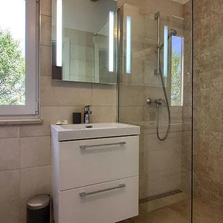 2km Hotel 4*